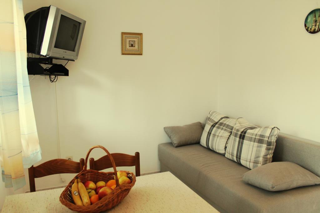 Apartments Lancek Ivan Dolac Exterior photo